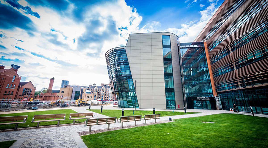 De montfort university case study | Pitney Bowes 